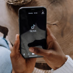 Ложь о времени: почему дети обманывают в TikTok