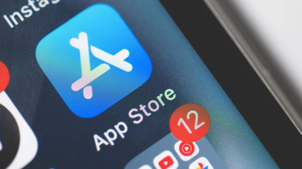 Секреты семейного доступа в App Store и Google Play