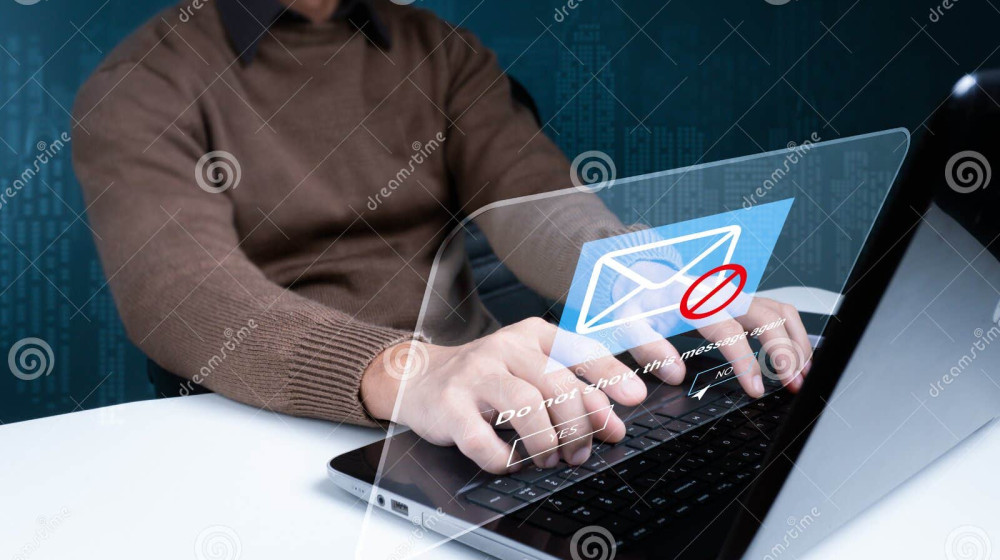 Дети с реальными ФИО в интернете: что за этим стоит?