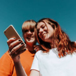 Ревность в соцсетях: кому важнее лайк, чем внимание?